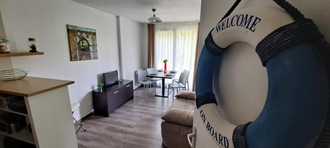Le Voilier. Honfleur T2 Dans Residence Avec Piscine Екемовіль Екстер'єр фото